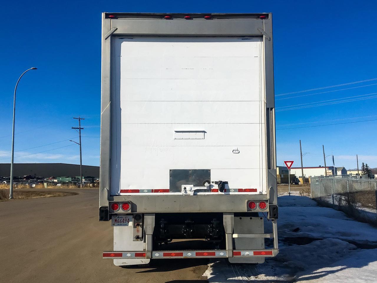2011 V2SRA Utility Tandem Axle Reefer Trailer 51 Ft. Red Deer AB