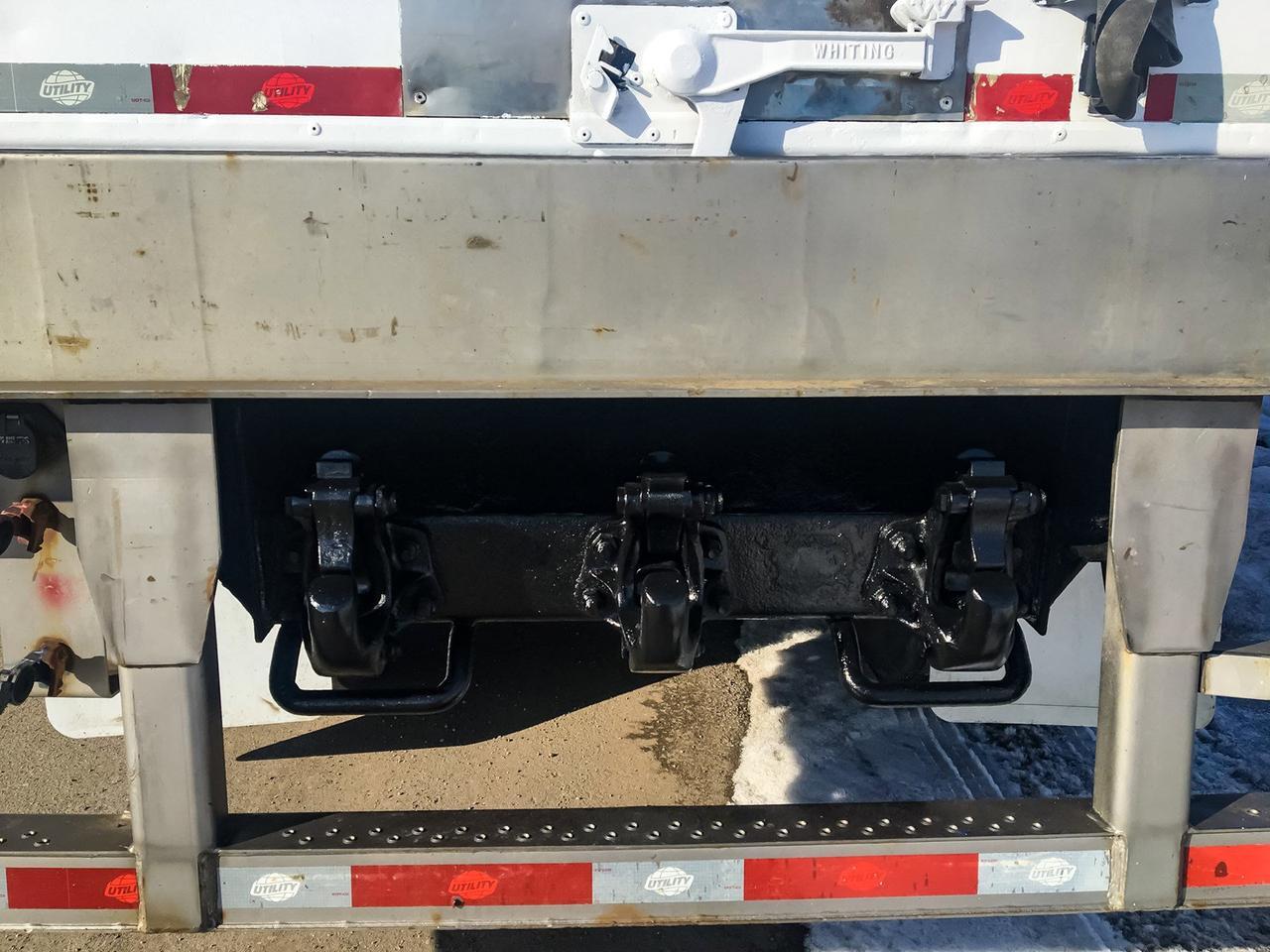 2011 V2SRA Utility Tandem Axle Reefer Trailer 51 Ft. Red Deer AB