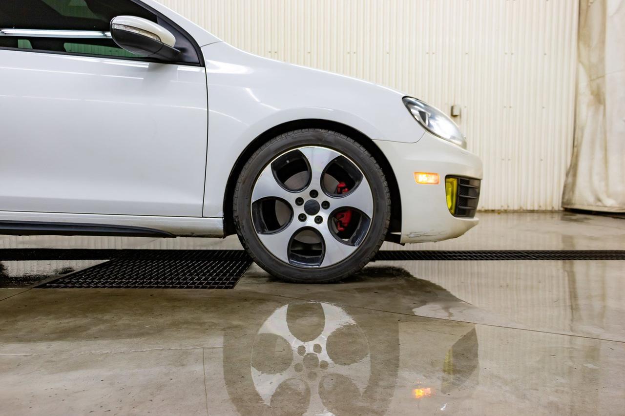 2011 Volkswagen Golf GTI 2 Door Manual Leather Roof Red Deer AB