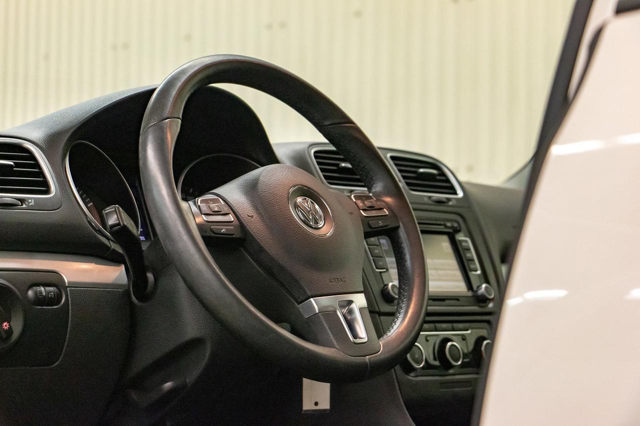 2011 Volkswagen Golf Highline Hatchback Leather Roof Red Deer AB