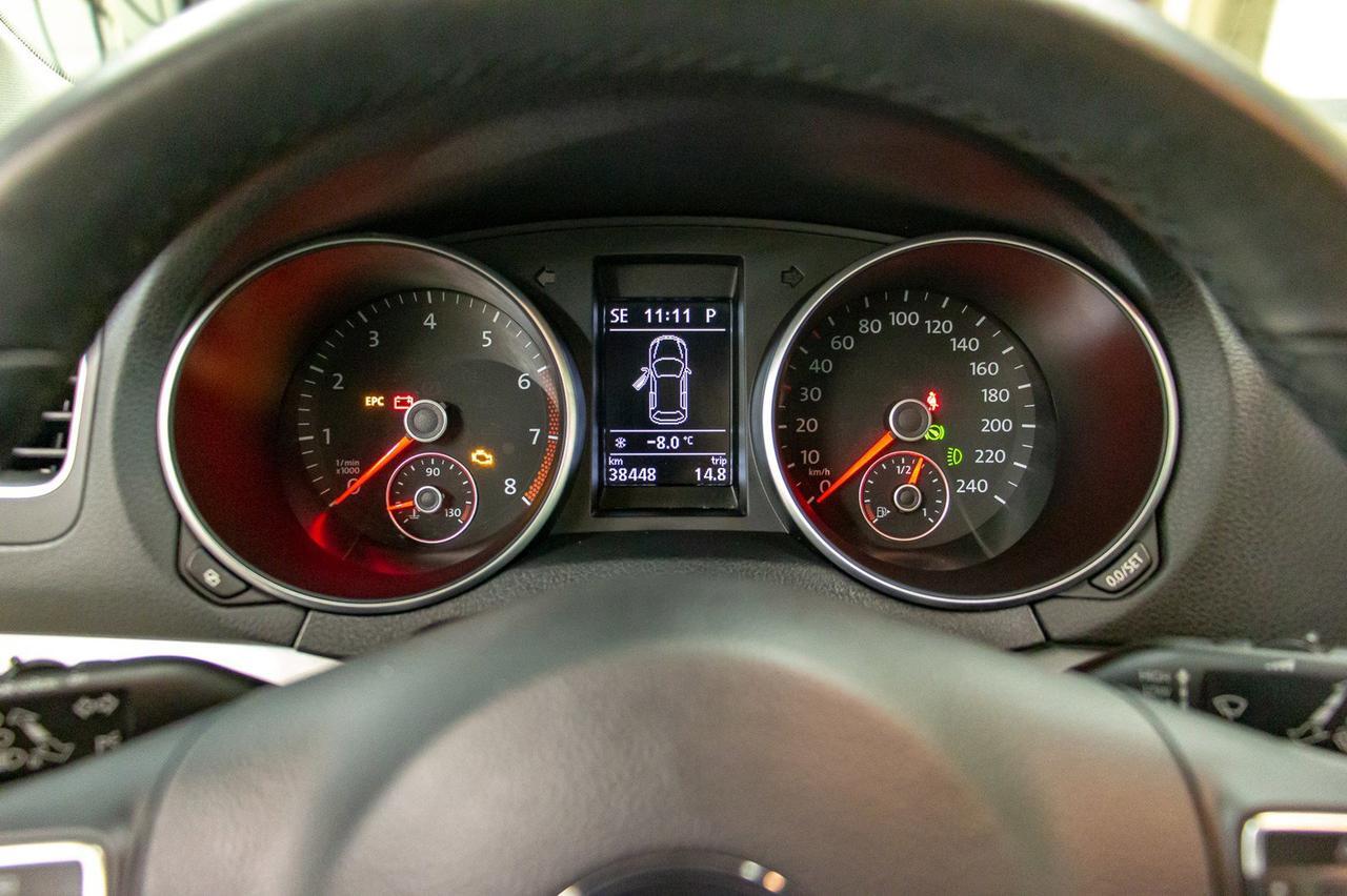 2011 Volkswagen Golf Highline Hatchback Leather Roof Red Deer AB