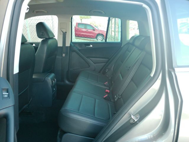 2011 Volkswagen Tiguan SE Plano TX