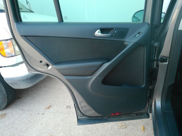 2011 Volkswagen Tiguan SE Plano TX