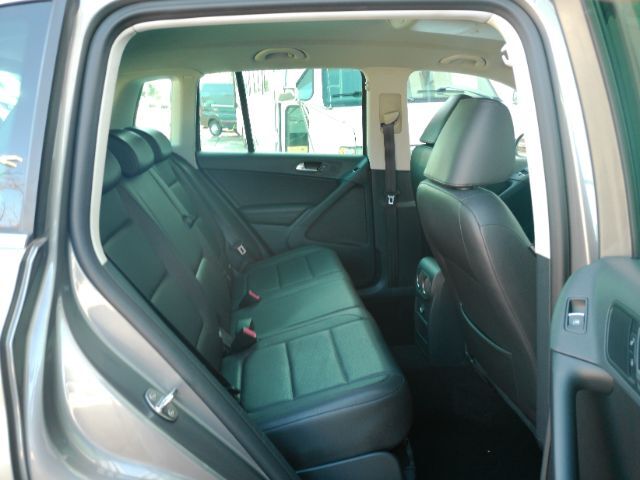 2011 Volkswagen Tiguan SE Plano TX