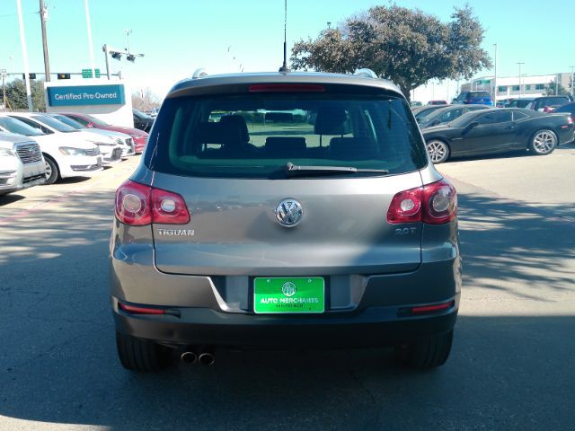 2011 Volkswagen Tiguan SE Plano TX