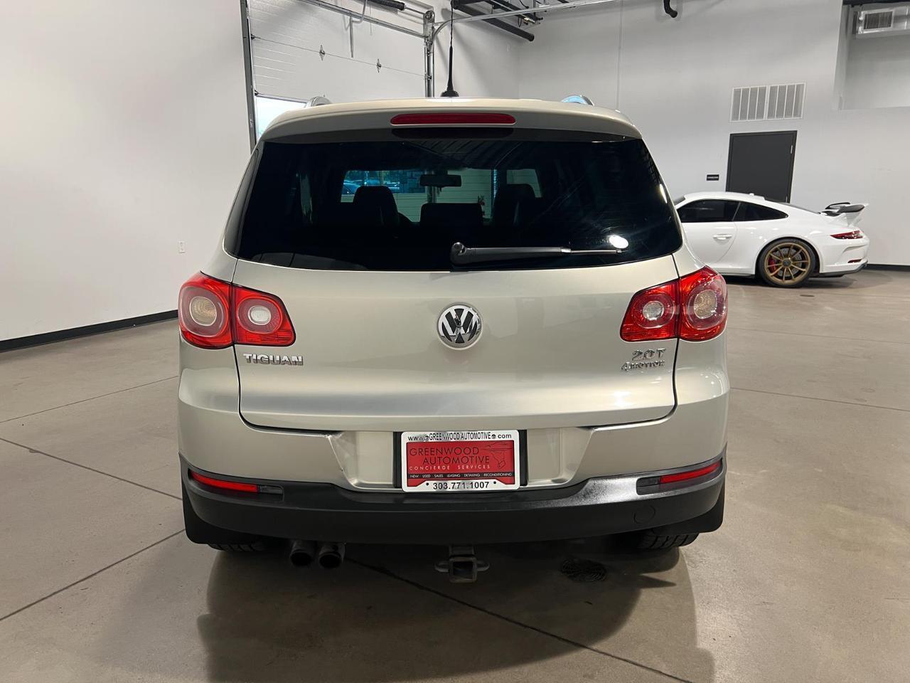 2011 Volkswagen Tiguan SEL 4Motion w/Premium Navi & Dynaudio Parker CO