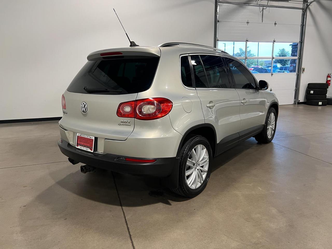 2011 Volkswagen Tiguan SEL 4Motion w/Premium Navi & Dynaudio Parker CO