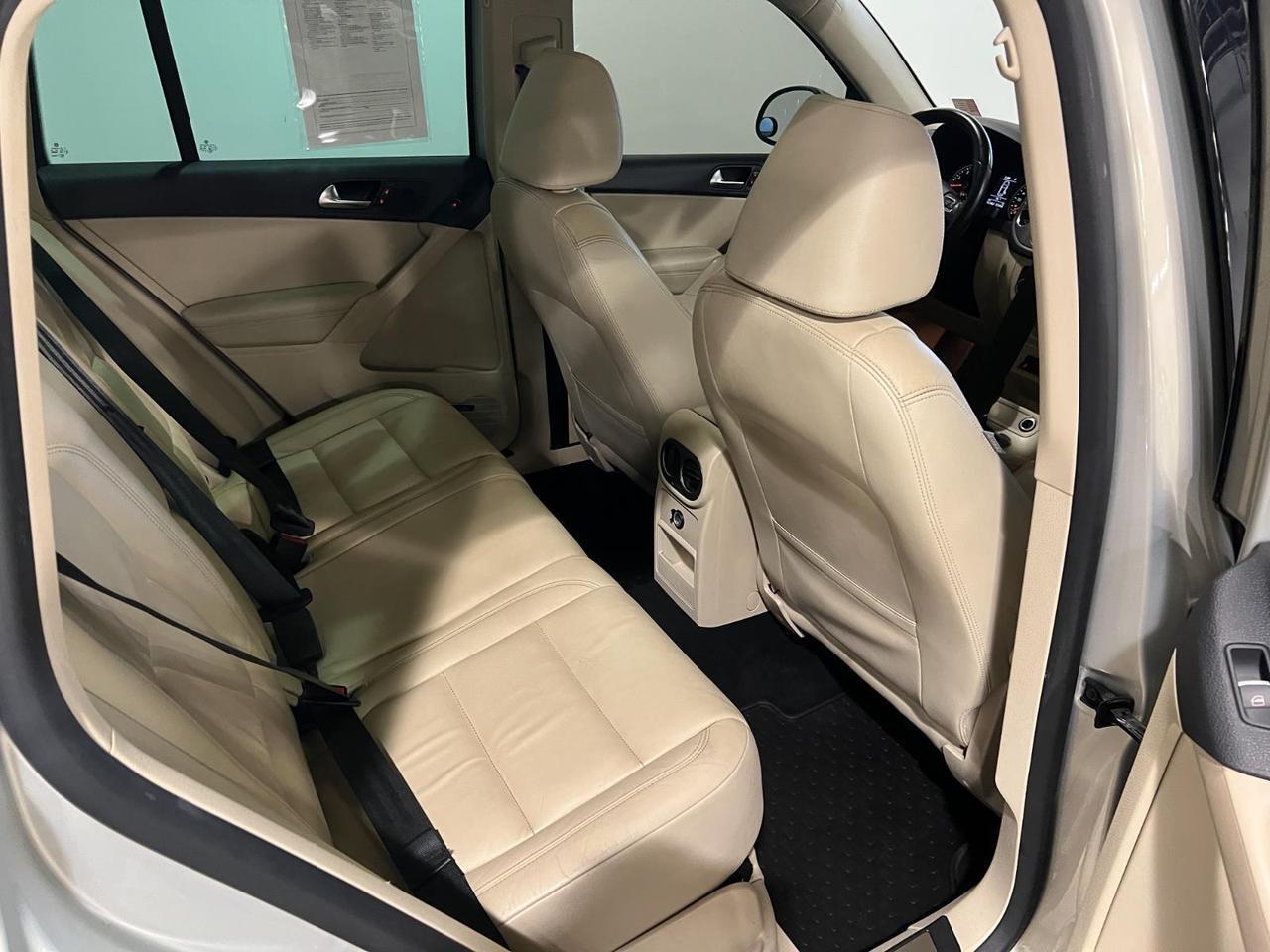 2011 Volkswagen Tiguan SEL 4Motion w/Premium Navi & Dynaudio Parker CO