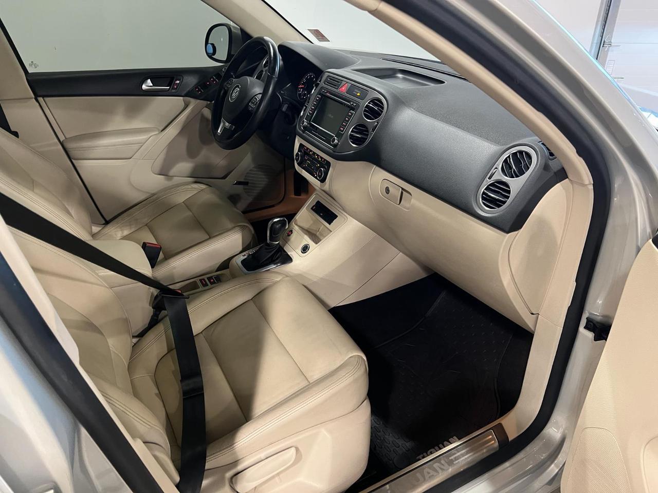 2011 Volkswagen Tiguan SEL 4Motion w/Premium Navi & Dynaudio Parker CO