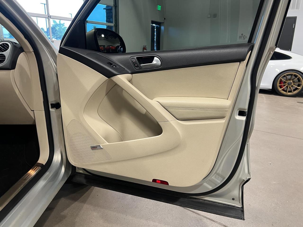 2011 Volkswagen Tiguan SEL 4Motion w/Premium Navi & Dynaudio Parker CO