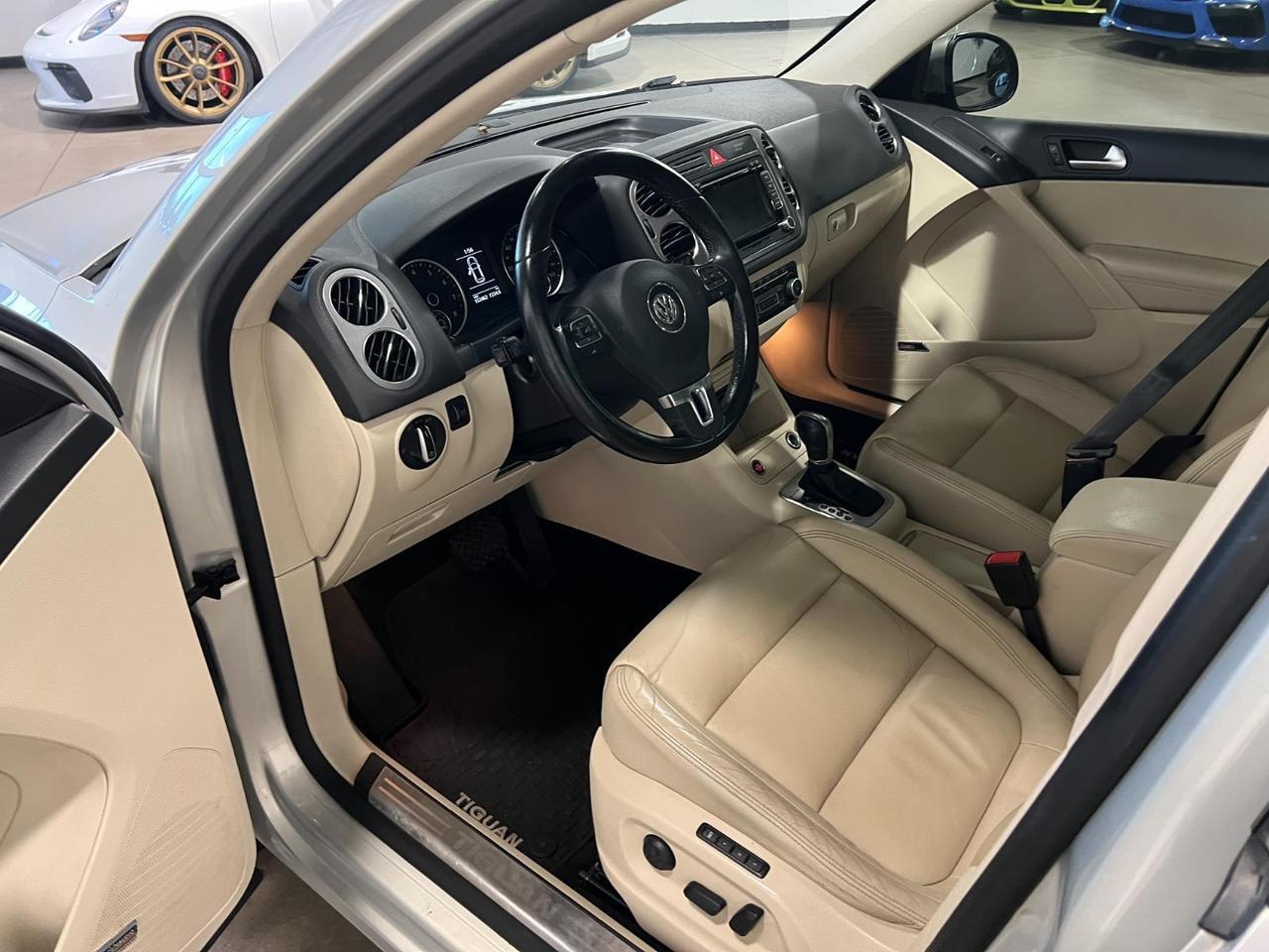 2011 Volkswagen Tiguan SEL 4Motion w/Premium Navi & Dynaudio Parker CO