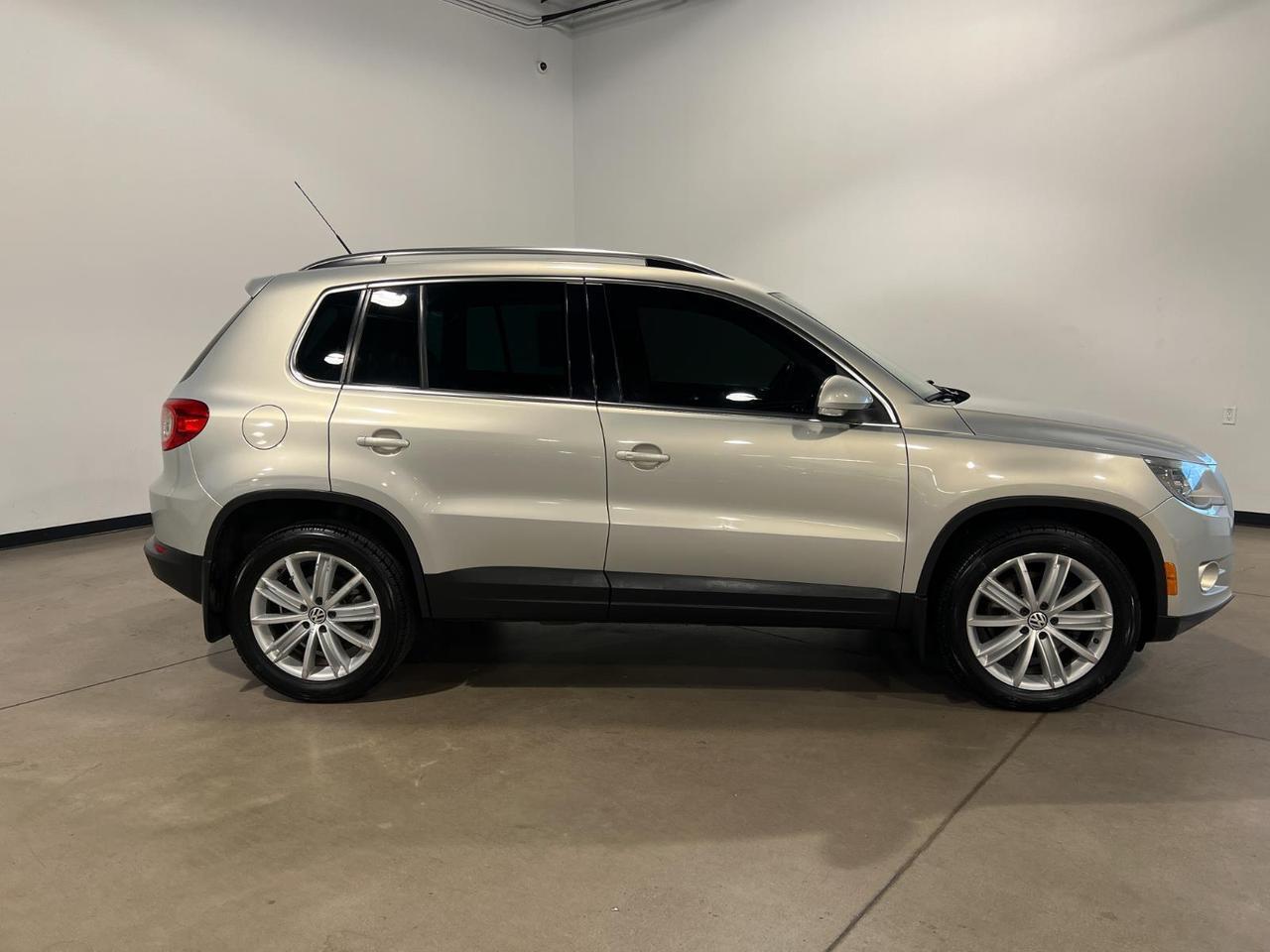 2011 Volkswagen Tiguan SEL 4Motion w/Premium Navi & Dynaudio Parker CO
