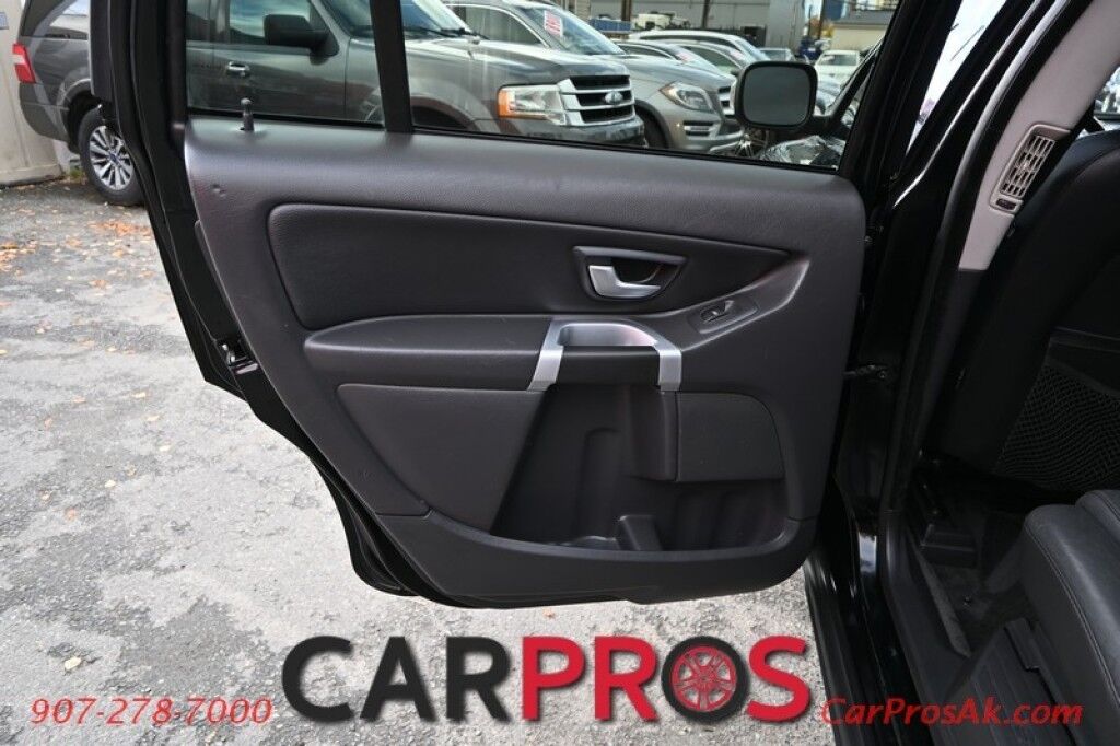 2011 Volvo XC90 3.2L I6 - All Wheel Drive - Front Leather Heated Seats - Keyless Entry - Power Windows & Door Locks - Moonroof Anchorage AK