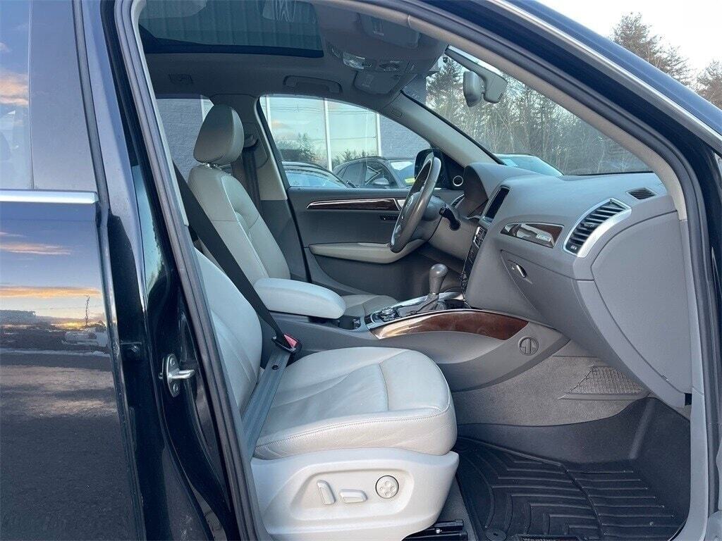 2012 Audi Q5 2.0T Premium Orange MA