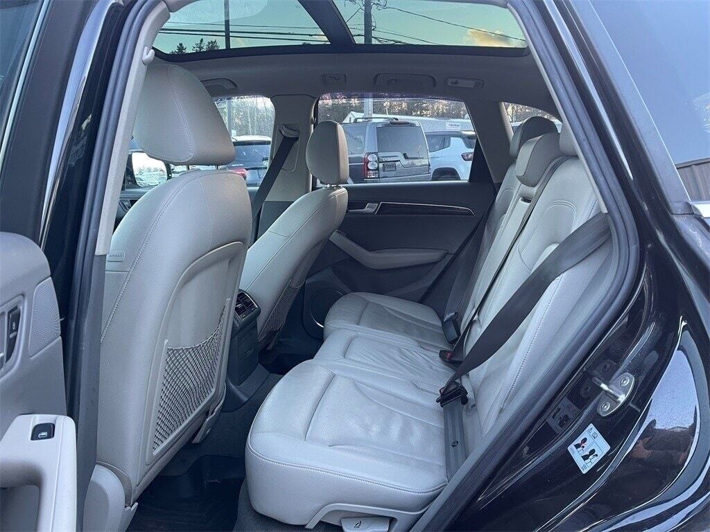 2012 Audi Q5 2.0T Premium Orange MA