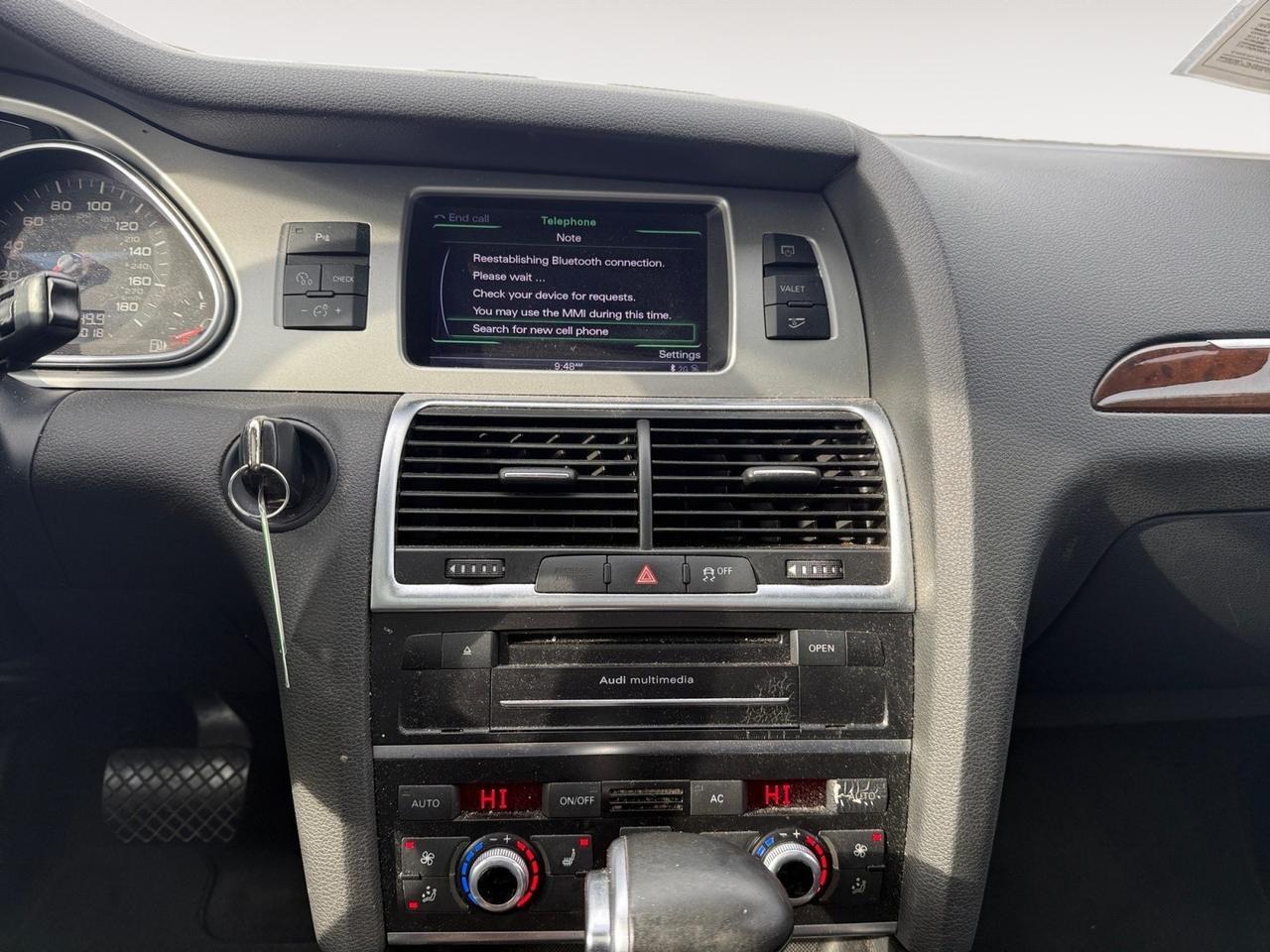 2012 Audi Q7 3.0T Premium Plus, HEATED SEATS, MOONROOF, 3RD ROW, POWER MIRRORS, RUNNING BOARDS, TOW PACKAGE, BOSE SPEAKERS, BLUETOOTH, COME AND TEST DRIVE TODAY! Norfolk VA