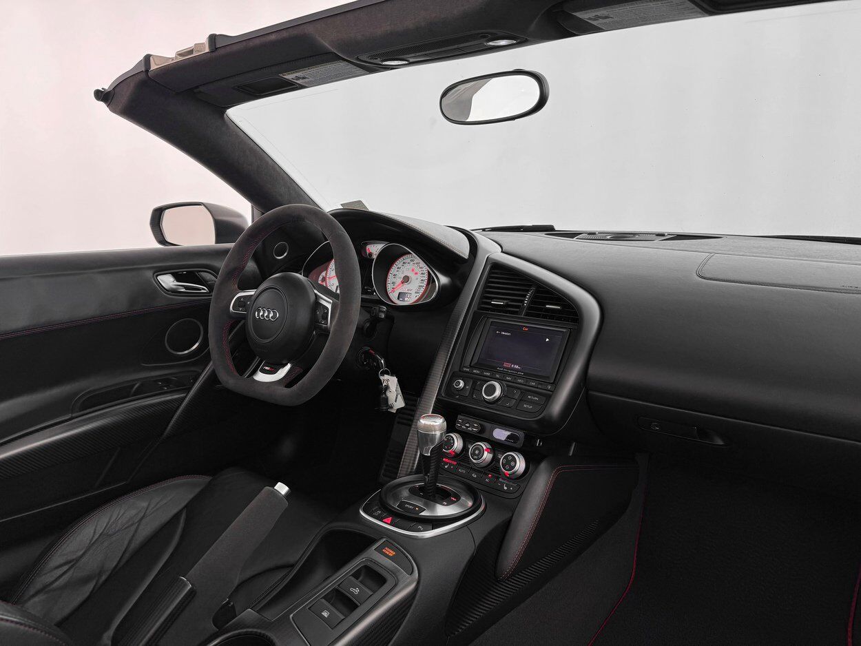 2012 Audi R8 5.2L GT Spyder Bellevue WA