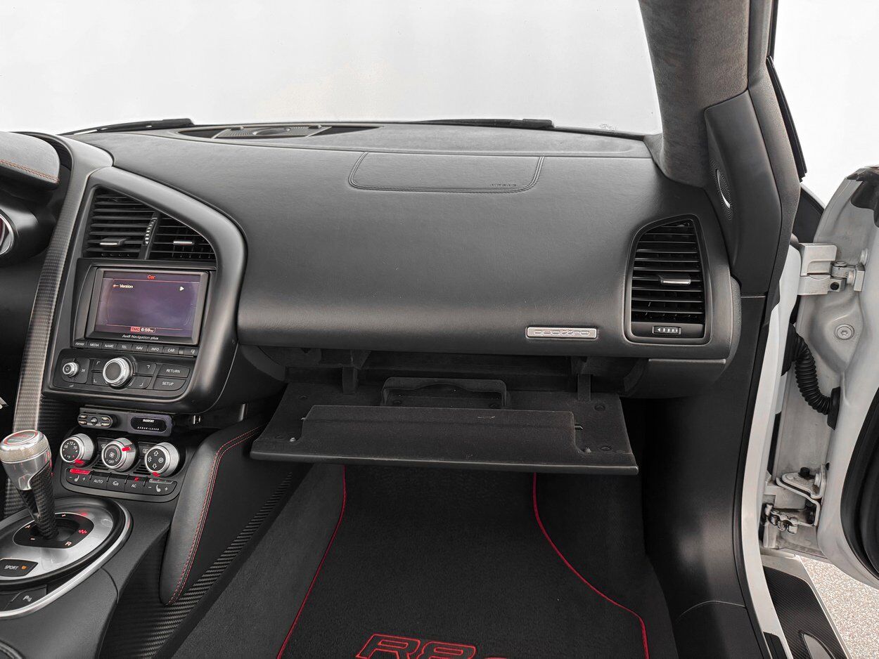 2012 Audi R8 5.2L GT Spyder Bellevue WA