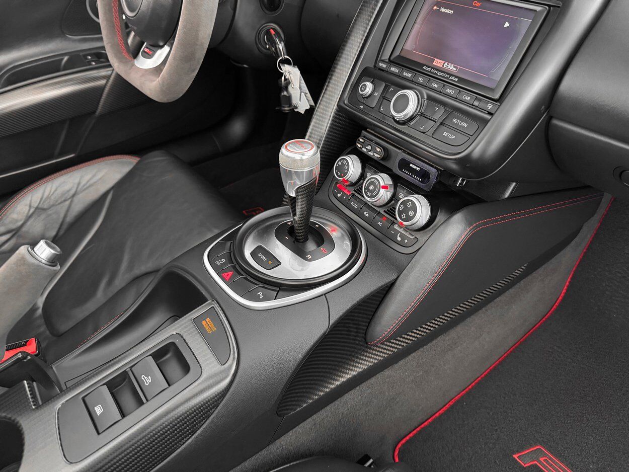 2012 Audi R8 5.2L GT Spyder Bellevue WA