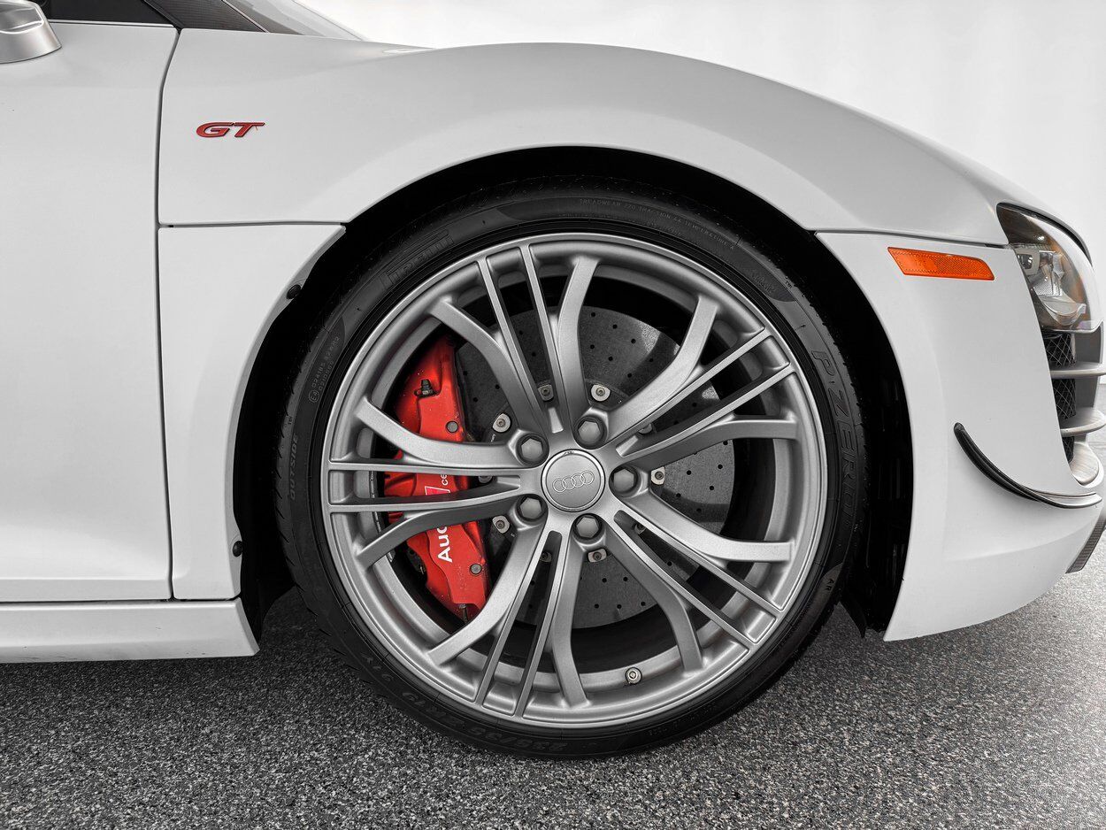 2012 Audi R8 5.2L GT Spyder Bellevue WA