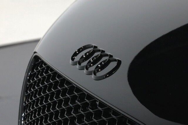 2012 Audi R8 5.2L liter V10 Quattro. Phantom Black Franklin TN