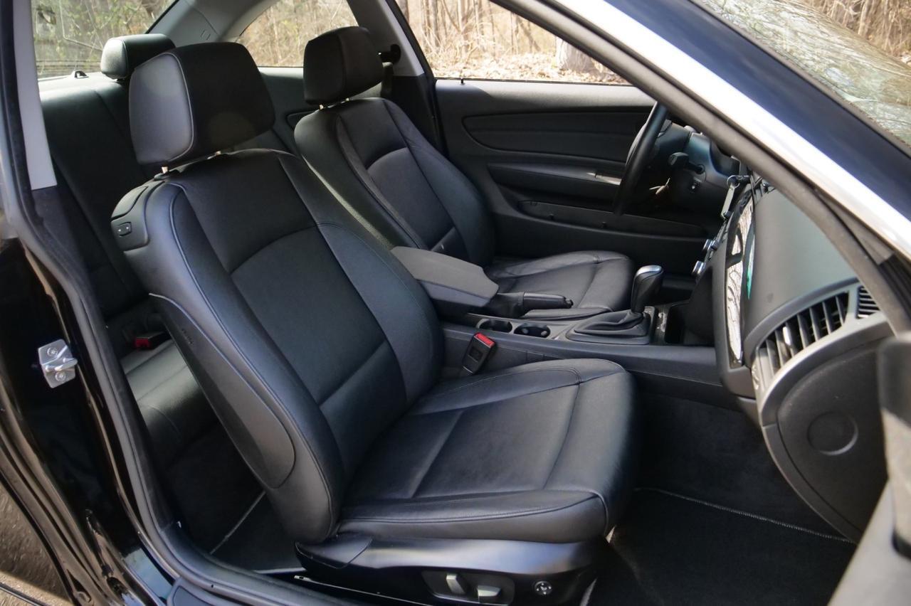 2012 BMW 1 Series 128i / Premium Package 2 / Cold Weather Package! Lincolnton NC