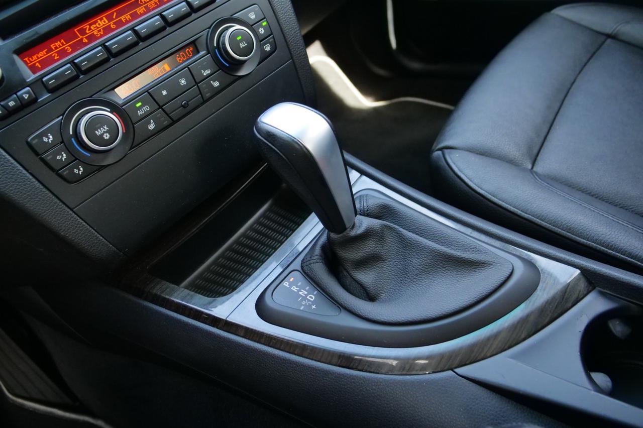 2012 BMW 1 Series 128i / Premium Package 2 / Cold Weather Package! Lincolnton NC