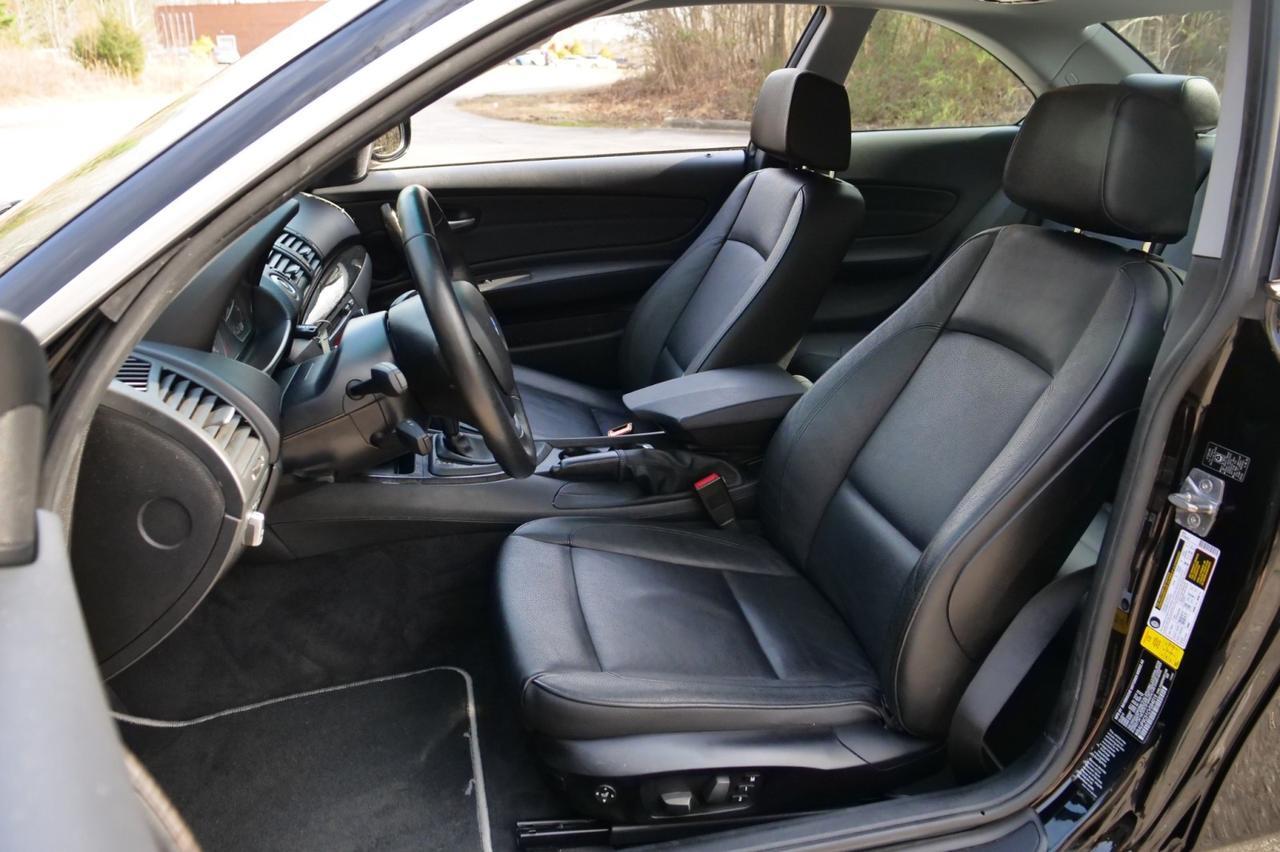 2012 BMW 1 Series 128i / Premium Package 2 / Cold Weather Package! Lincolnton NC