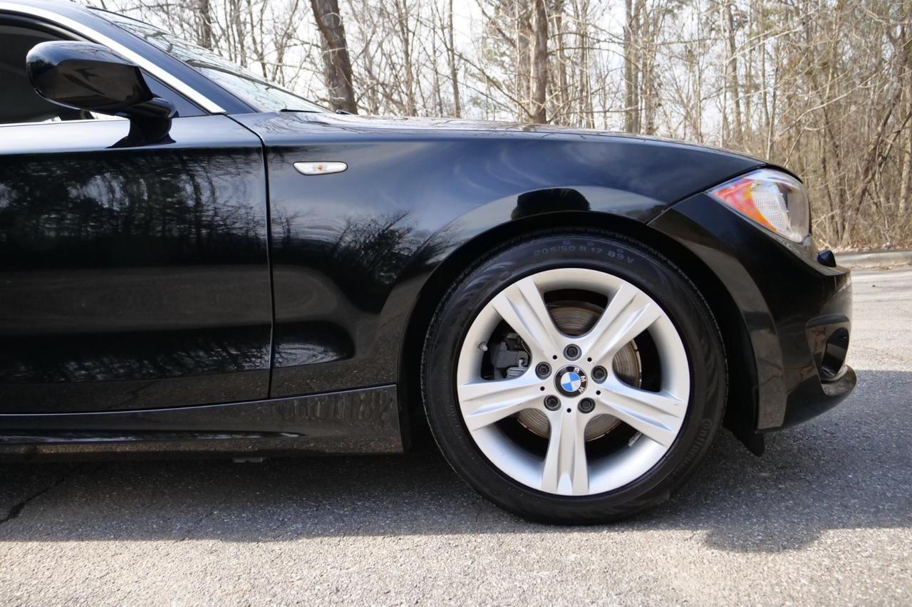 2012 BMW 1 Series 128i / Premium Package 2 / Cold Weather Package! Lincolnton NC