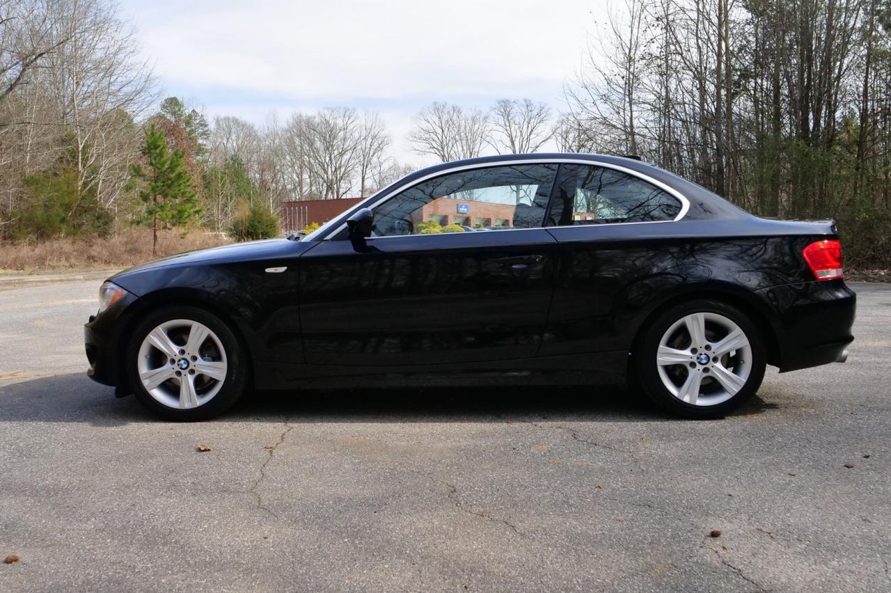 2012 BMW 1 Series 128i / Premium Package 2 / Cold Weather Package! Lincolnton NC