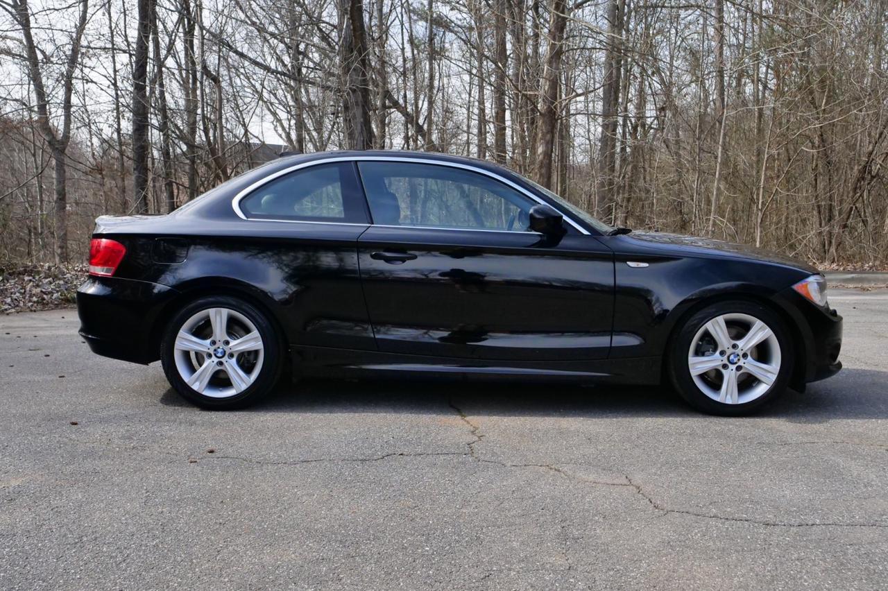 2012 BMW 1 Series 128i / Premium Package 2 / Cold Weather Package! Lincolnton NC