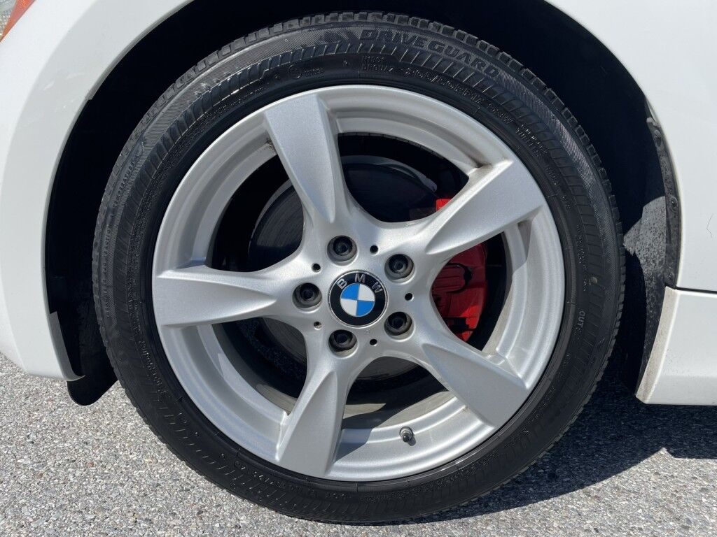 2012 BMW 1 Series 128i~LOW MILES~CLEAN CARFAX~GREAT COLOR COMBO~ONLINE FINANCE AND SHIPPING AVAILABLE!!! Sarasota FL