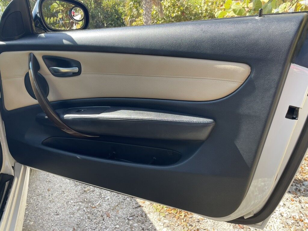 2012 BMW 1 Series 128i~LOW MILES~CLEAN CARFAX~GREAT COLOR COMBO~ONLINE FINANCE AND SHIPPING AVAILABLE!!! Sarasota FL