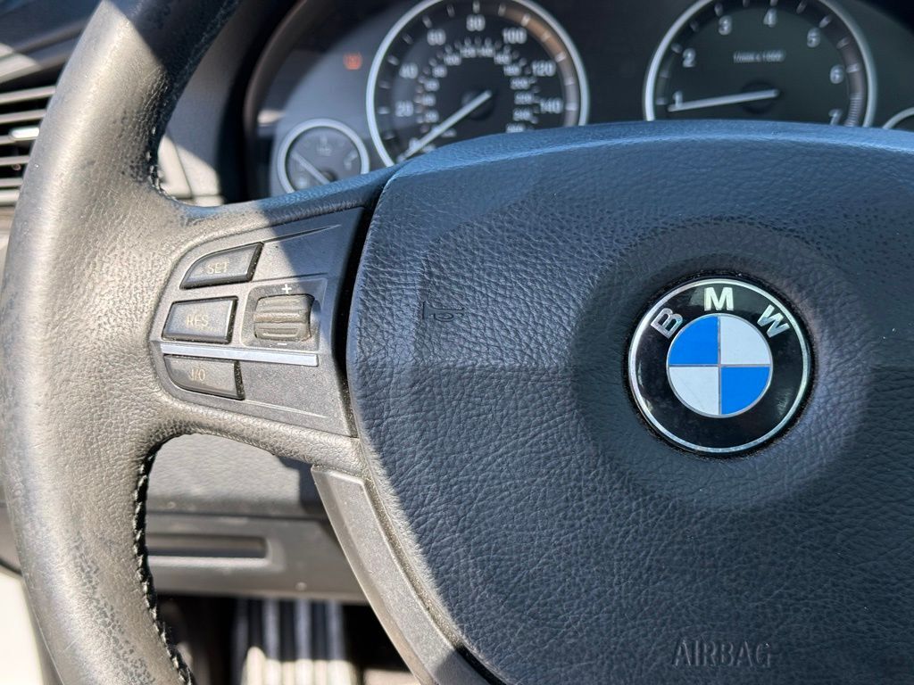 2012 BMW 5 Series 528i xDrive Crestwood KY