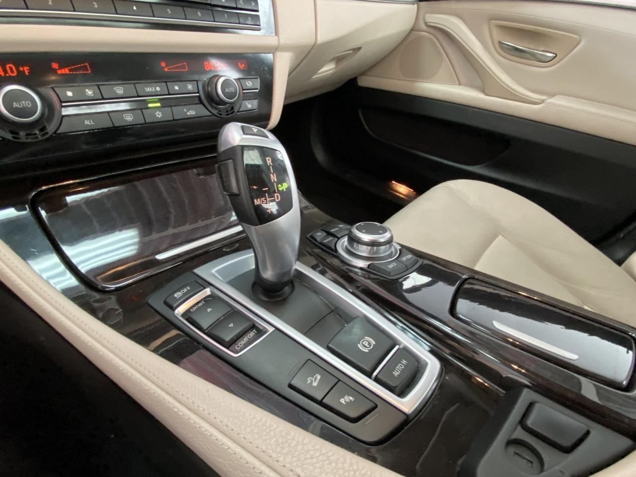 2012 BMW 5 Series 528i xDrive Richmond Hill NY