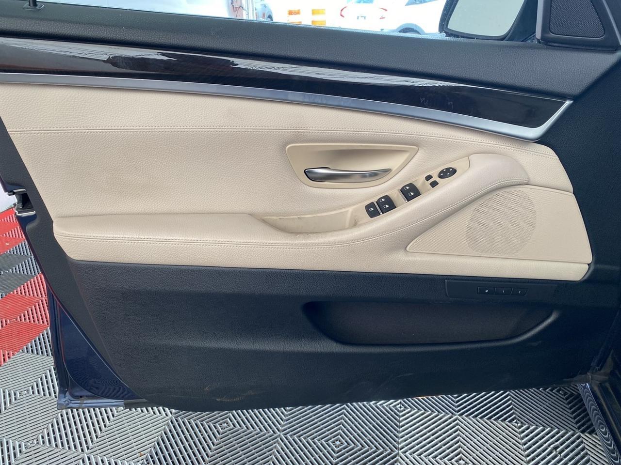 2012 BMW 5 Series 528i xDrive Richmond Hill NY