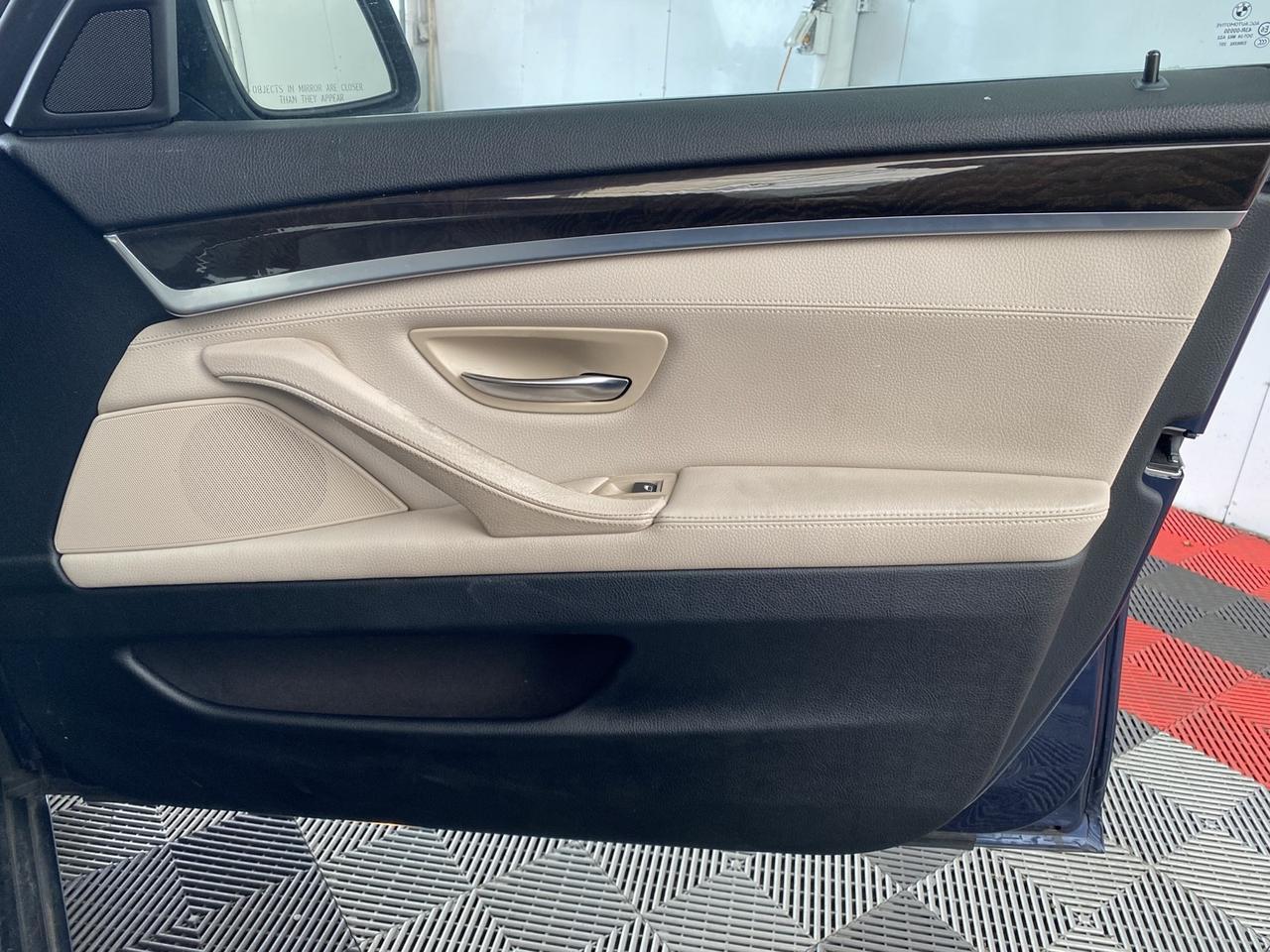 2012 BMW 5 Series 528i xDrive Richmond Hill NY