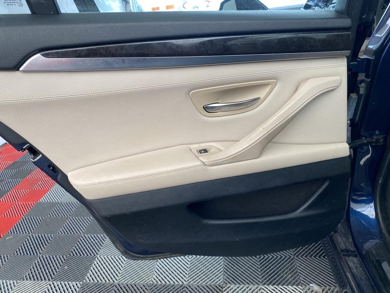 2012 BMW 5 Series 528i xDrive Richmond Hill NY