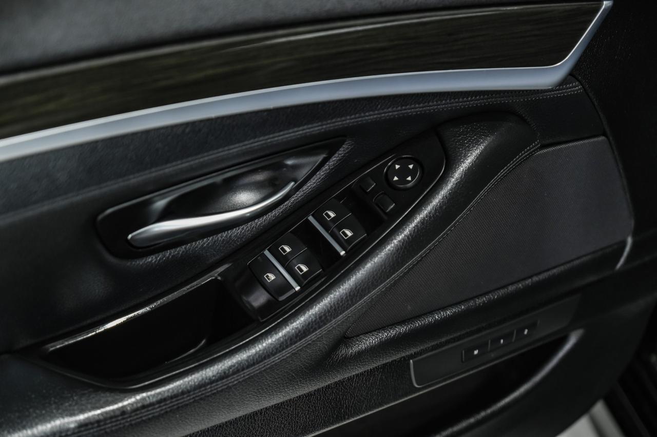 2012 BMW 535i xDrive AWD NAVIGATION SUNROOF LEATHER HEATED SEATS REAR CAMERA KEYLESS Carrollton TX