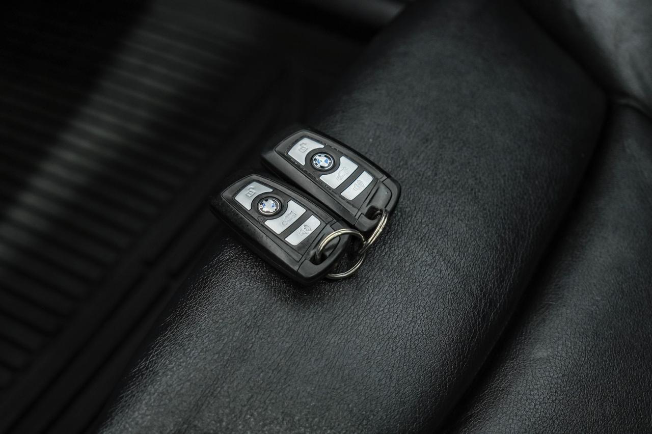 2012 BMW 535i xDrive AWD NAVIGATION SUNROOF LEATHER HEATED SEATS REAR CAMERA KEYLESS START BLUETOOTH Carrollton TX