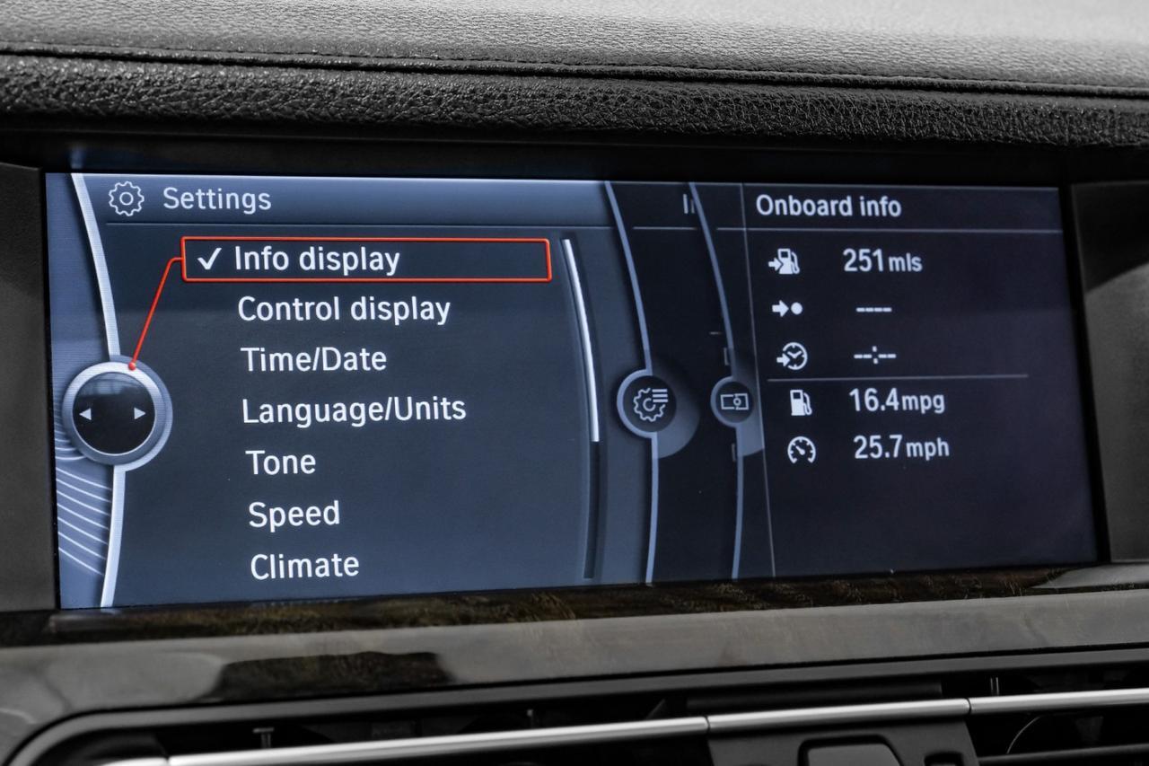 2012 BMW 750i NAVIGATION SUNROOF LEATHER HEATED SEATS REAR CAMERA KEYLESS STAR Carrollton TX