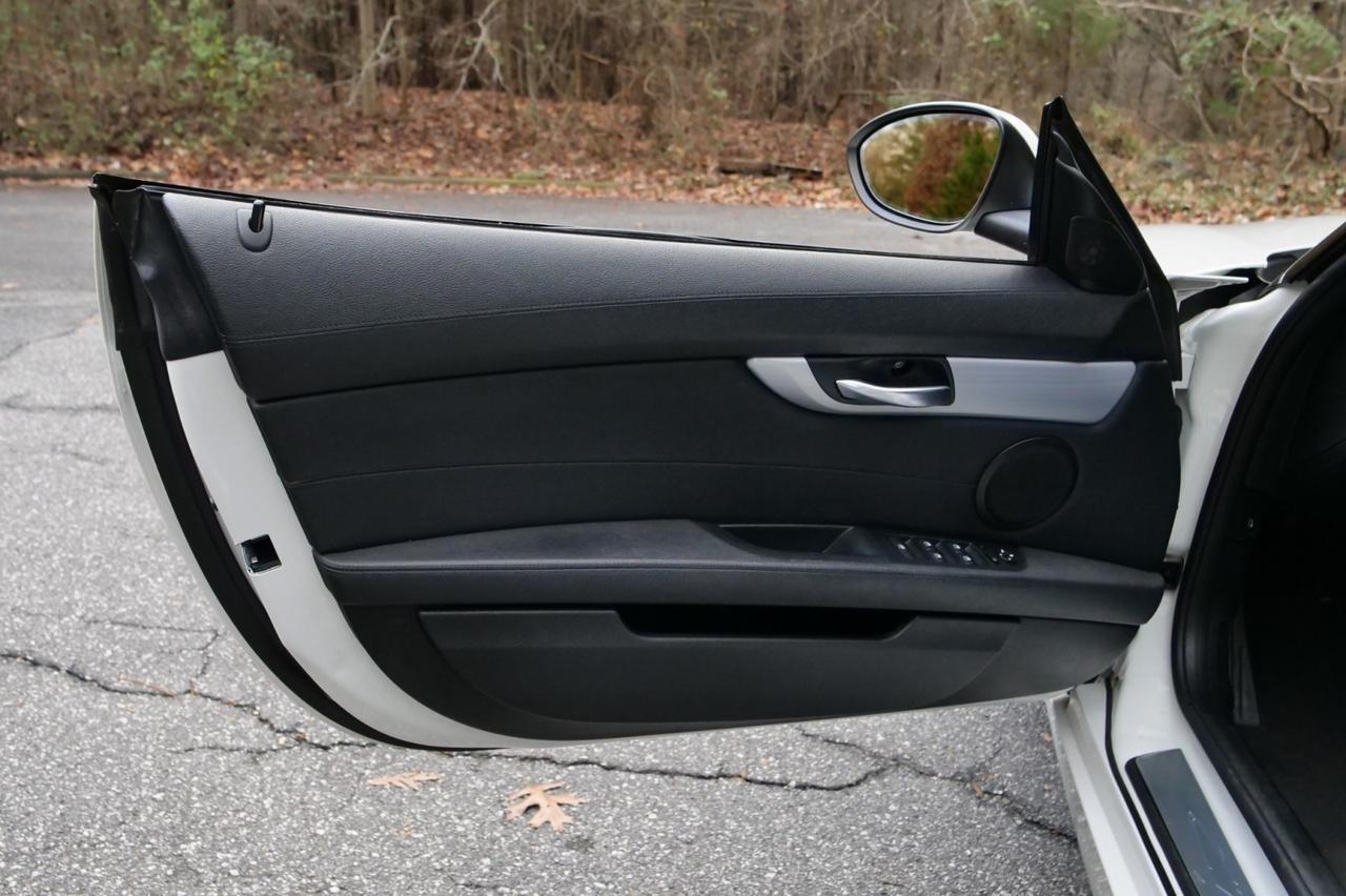 2012 BMW Z4 Roadster sDrive35i / Sport Package / Heated Seats! Lincolnton NC