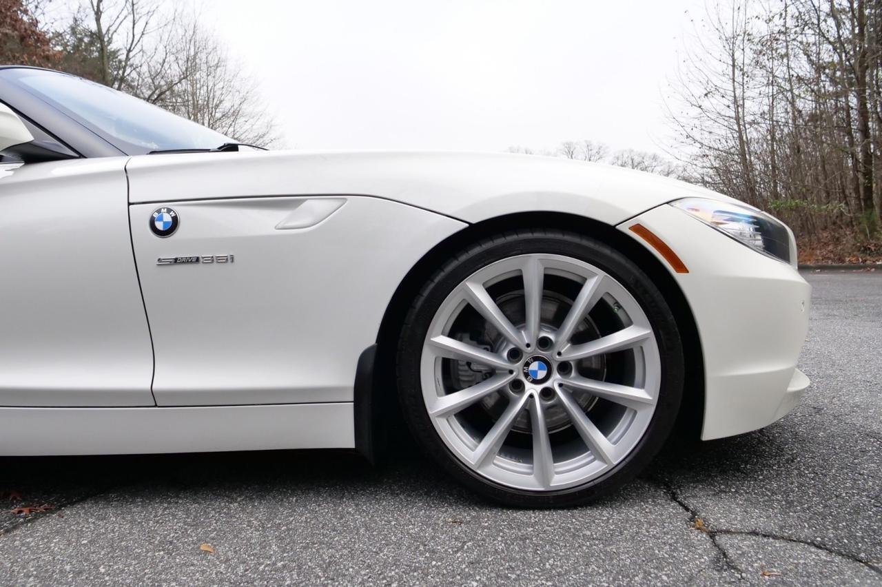 2012 BMW Z4 Roadster sDrive35i / Sport Package / Heated Seats! Lincolnton NC
