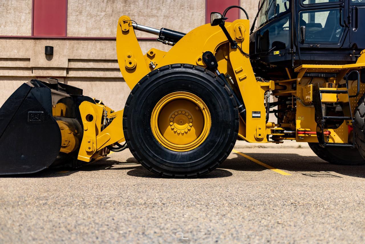 2012 CAT 930K Wheel Loader 4WD Bucket Diesel Automatic Red Deer AB