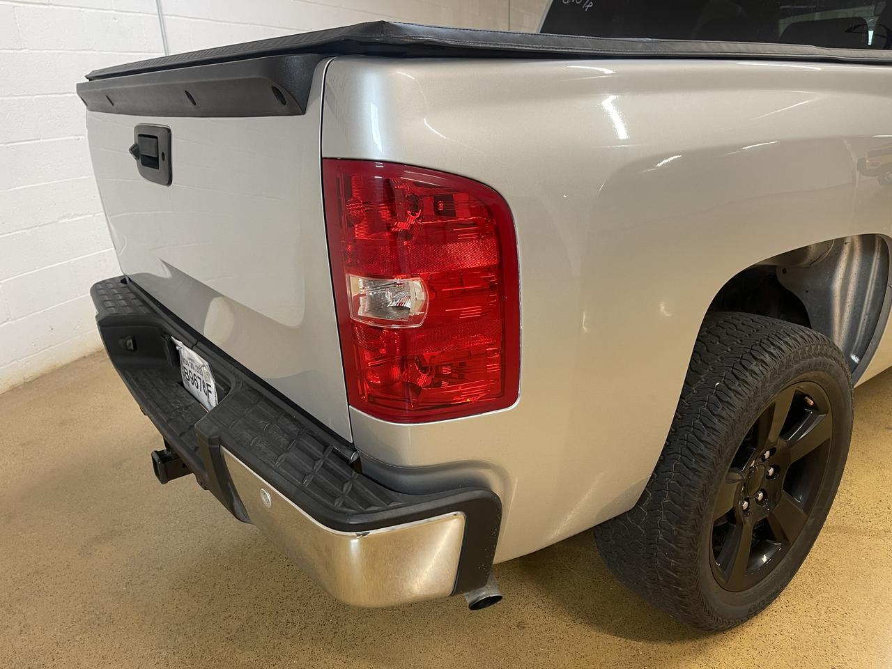 2012 Chevrolet Silverado LT photo 20