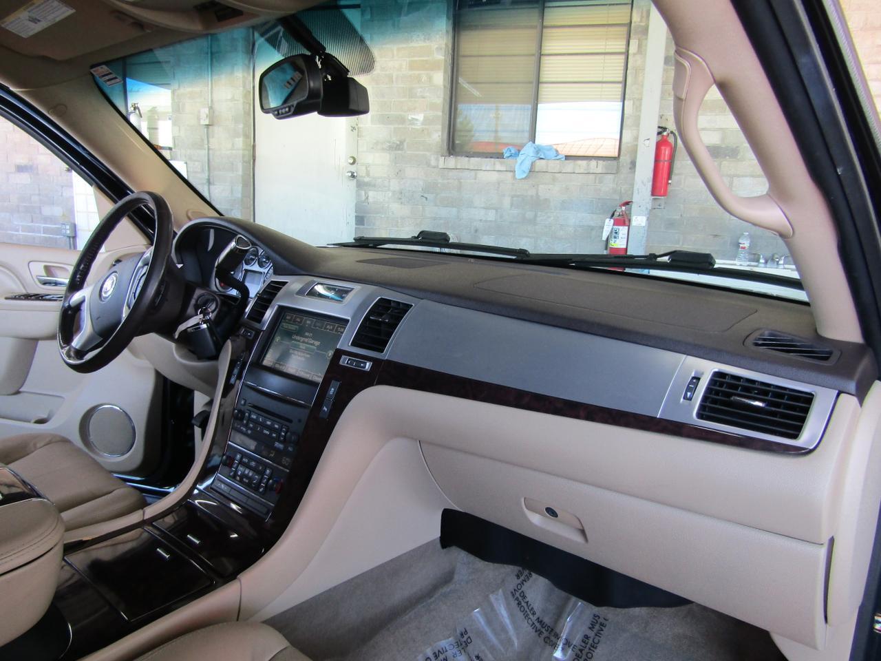 2012 Cadillac Escalade AWD 4dr Luxury Grand Prairie TX