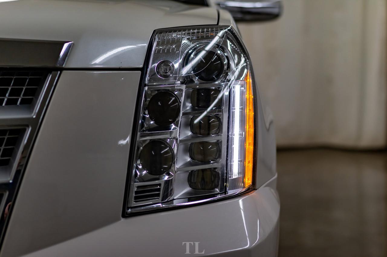 2012 Cadillac Escalade AWD Platinum Leather Roof Nav Red Deer AB