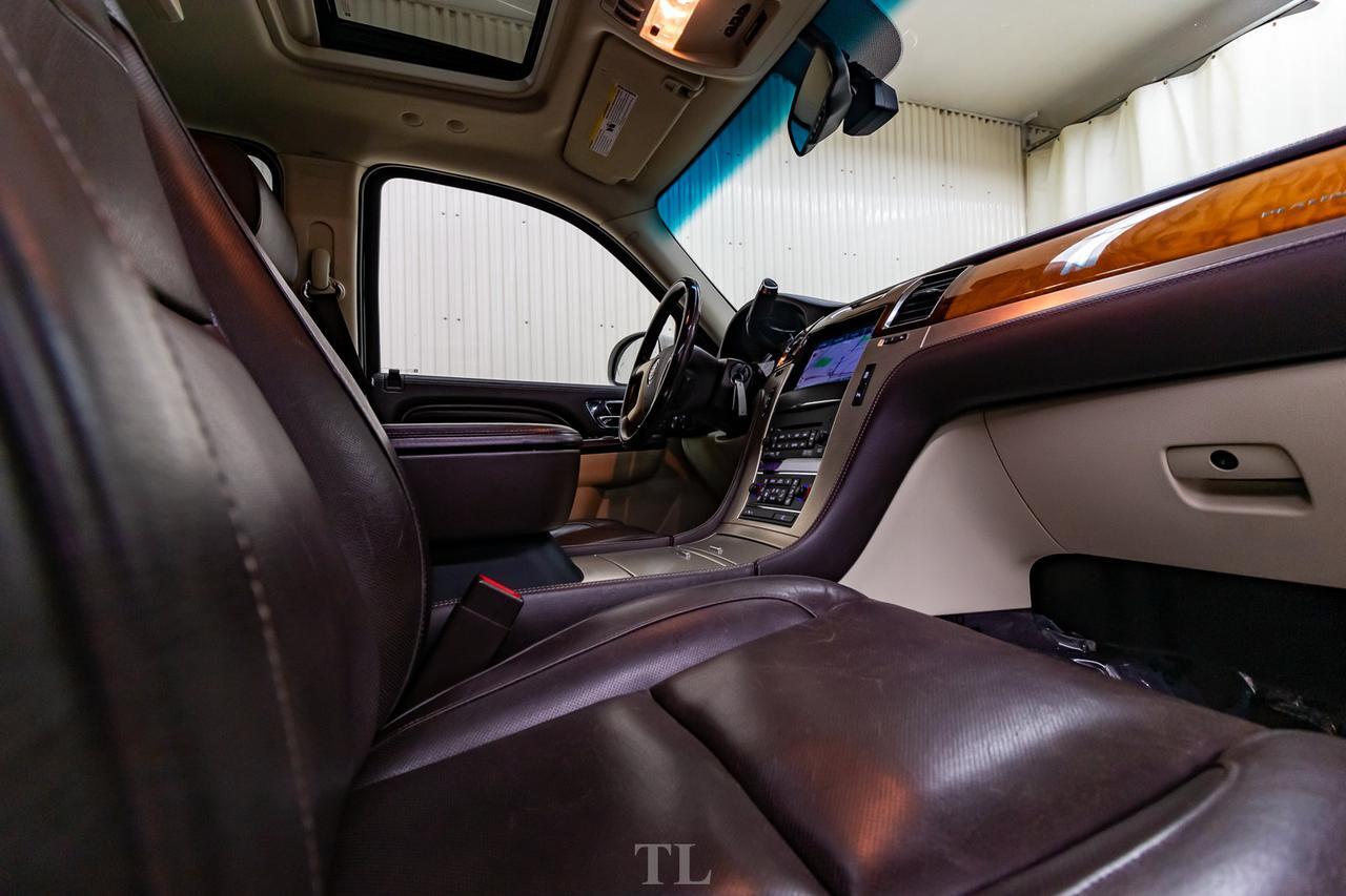 2012 Cadillac Escalade AWD Platinum Leather Roof Nav Red Deer AB