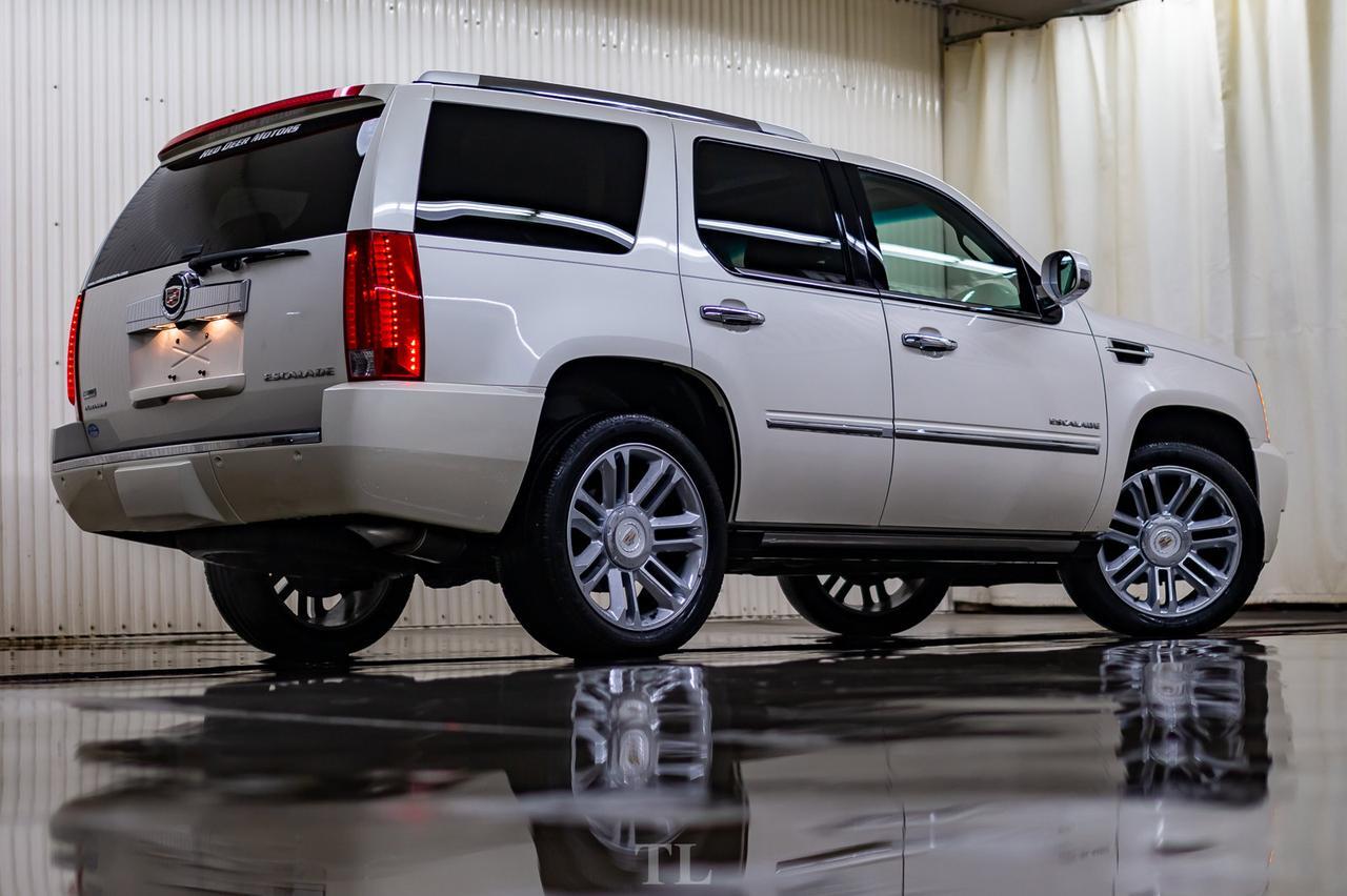 2012 Cadillac Escalade AWD Platinum Leather Roof Nav Red Deer AB