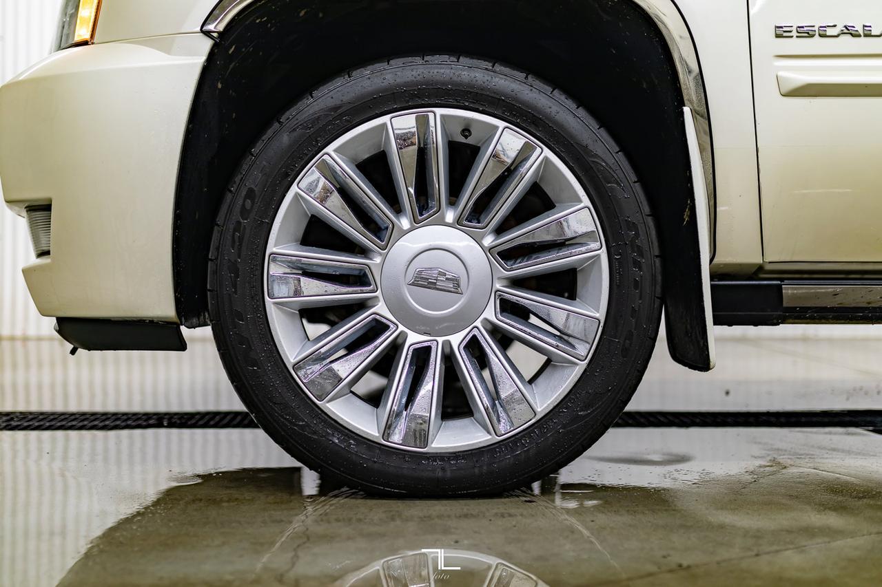 2012 Cadillac Escalade AWD Premium Leather Roof Nav DVD Red Deer AB